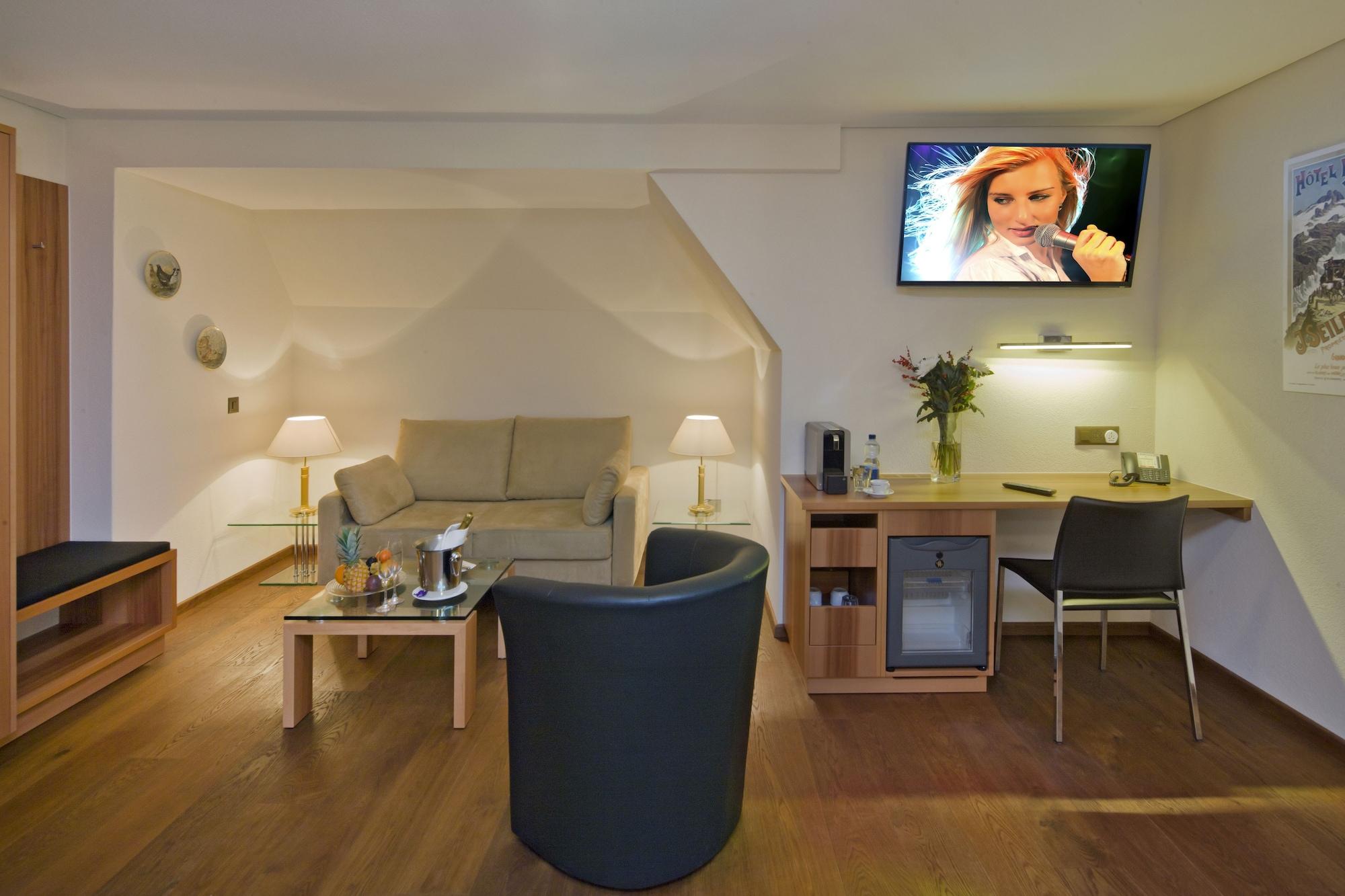Hotel Ambassador